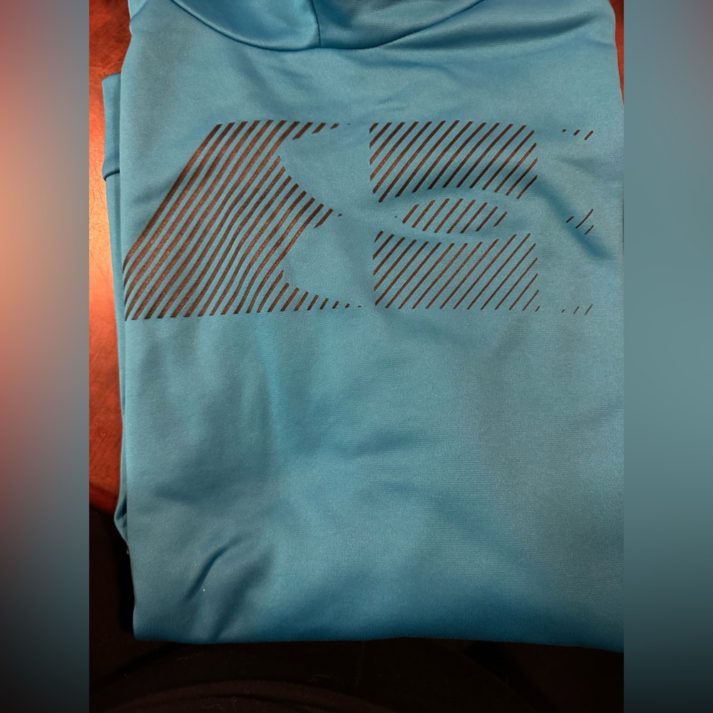 Sweat shirt